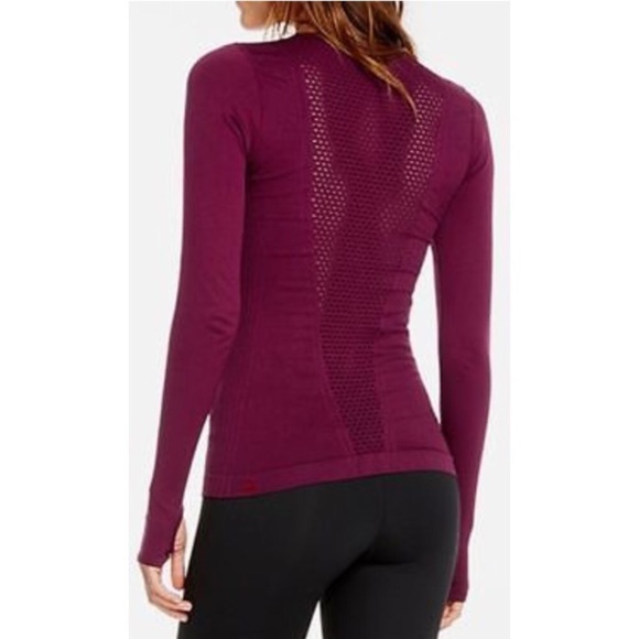 Fabletics seamless arta workout long sleeve top - Picture 2 of 8
